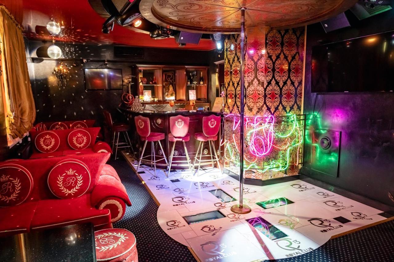 Villa Royal Club 13 ยูร์มาลา ภายนอก รูปภาพ