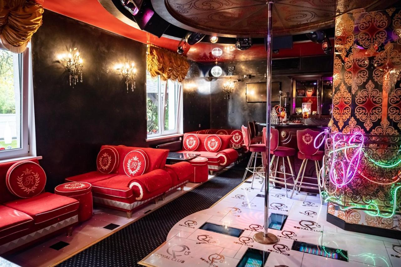 Villa Royal Club 13 ยูร์มาลา ภายนอก รูปภาพ