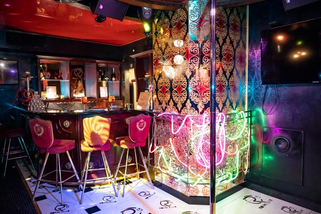 Villa Royal Club 13 ยูร์มาลา ภายนอก รูปภาพ